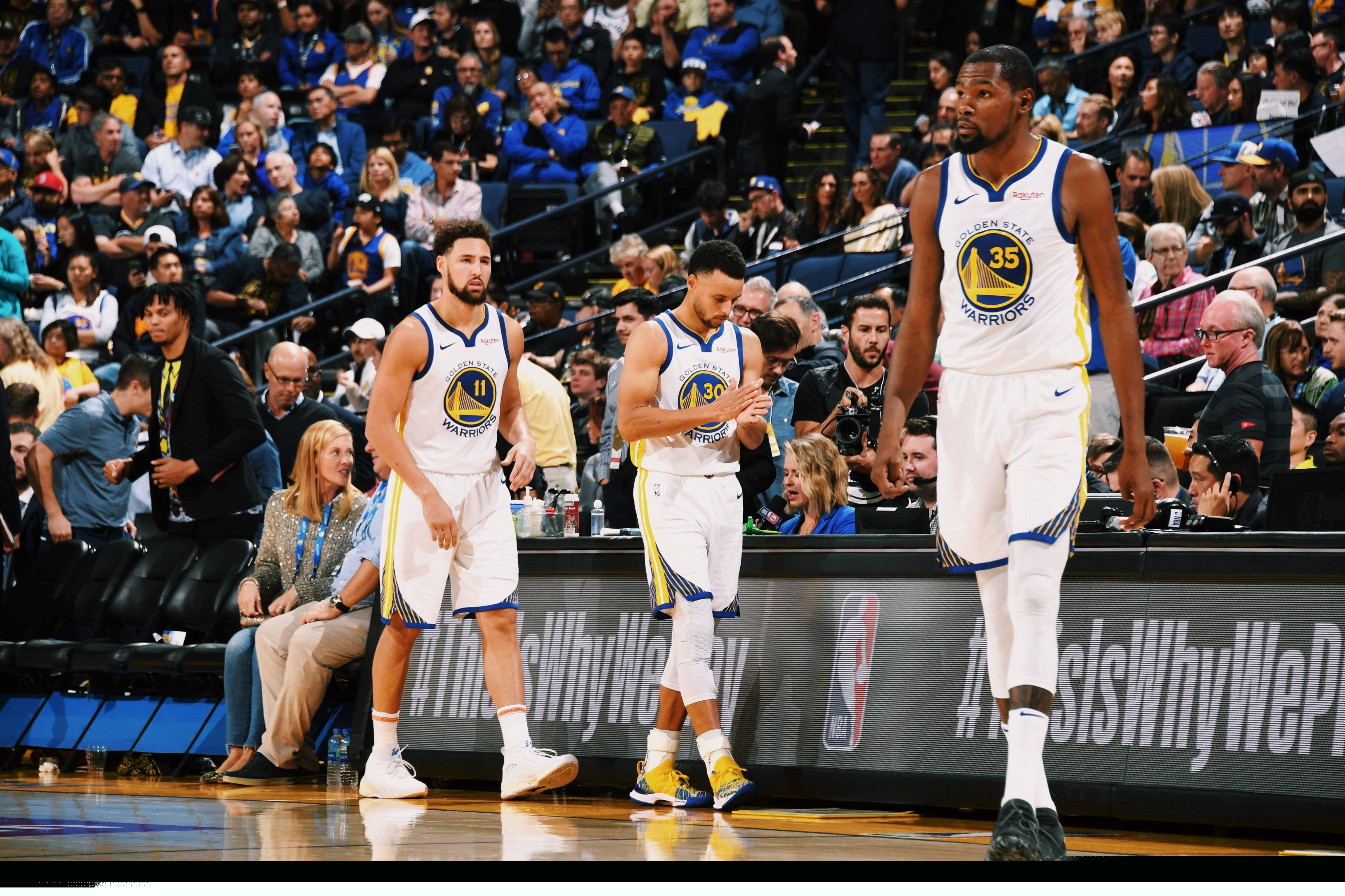 CBA：北京首钢主场再取胜利 防守表现亮眼（CBA：北京首钢再守主场告捷 防守端表现出色）