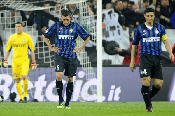 多家意媒：卡拉菲奥里受伤，已经离开意大利队训练营（多家意媒报道：卡拉菲奥里因伤退出意大利队训练营）