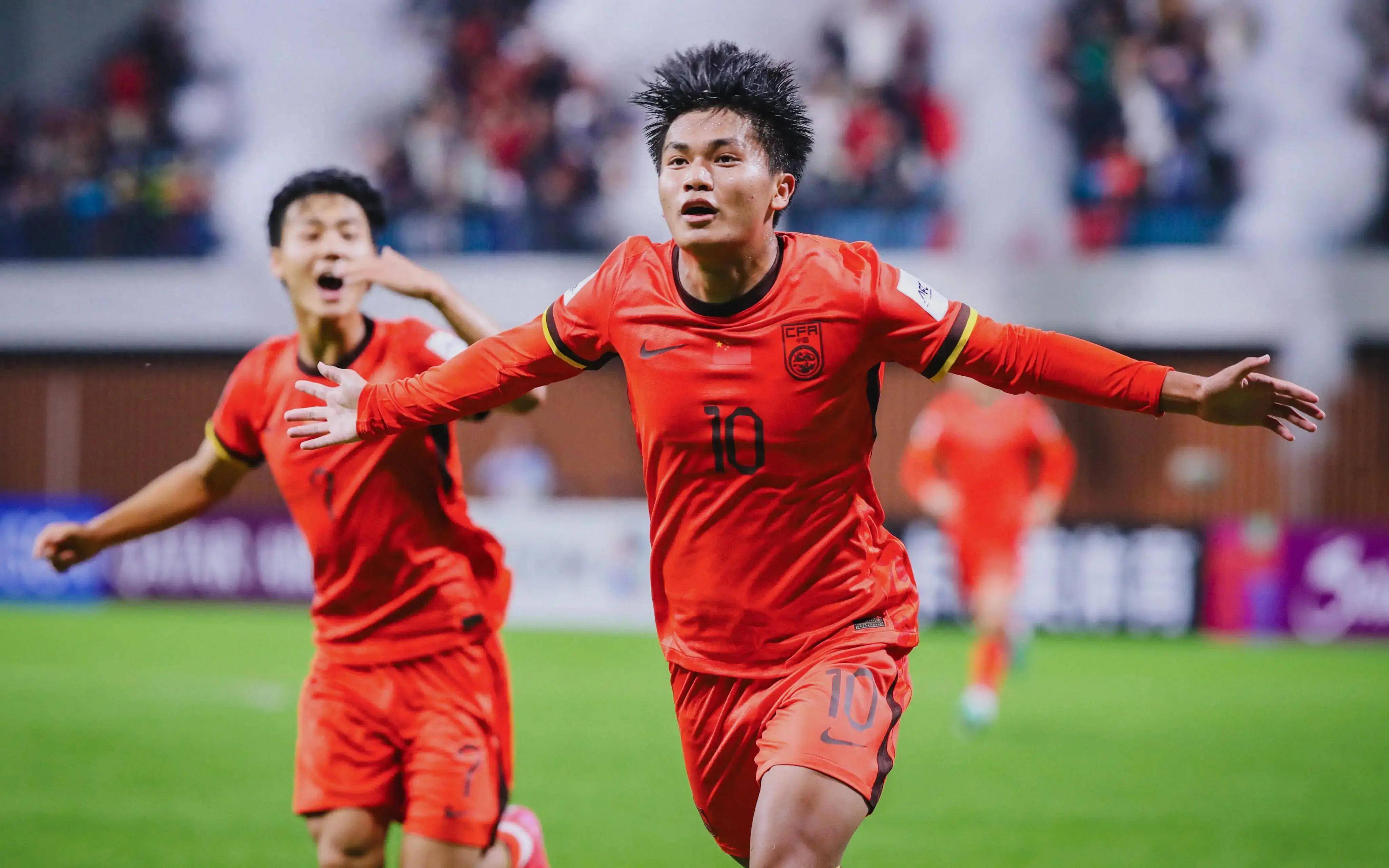 斯基拉：热那亚已和佩林谈妥3年合同，但尤文不愿意免费放人（斯基拉：热那亚已与佩林达成3年协议，但尤文不愿免费放行）