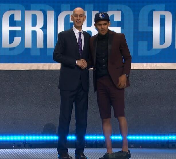 英超前瞻：水晶宫近5场联赛4次零封，富勒姆主场战斗力强悍（英超前瞻：水晶宫近5战4次零封，富勒姆主场表现强势）