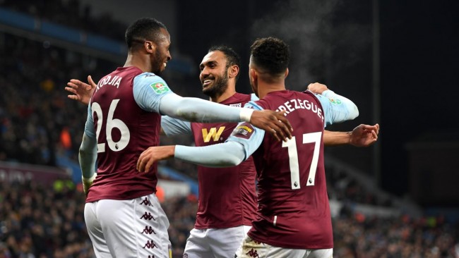 为了总冠军，马刺需不需要现在就梭哈？（为冲冠，马刺该不该现在就孤注一掷？）