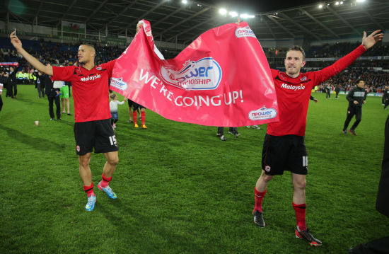 贝蒂斯2-0客胜十人塞维利亚，福尔纳尔斯、阿尔蒂米拉破门（塞维利亚少打一人主场0-2不敌贝蒂斯，福尔纳尔斯与阿尔蒂米拉建功）