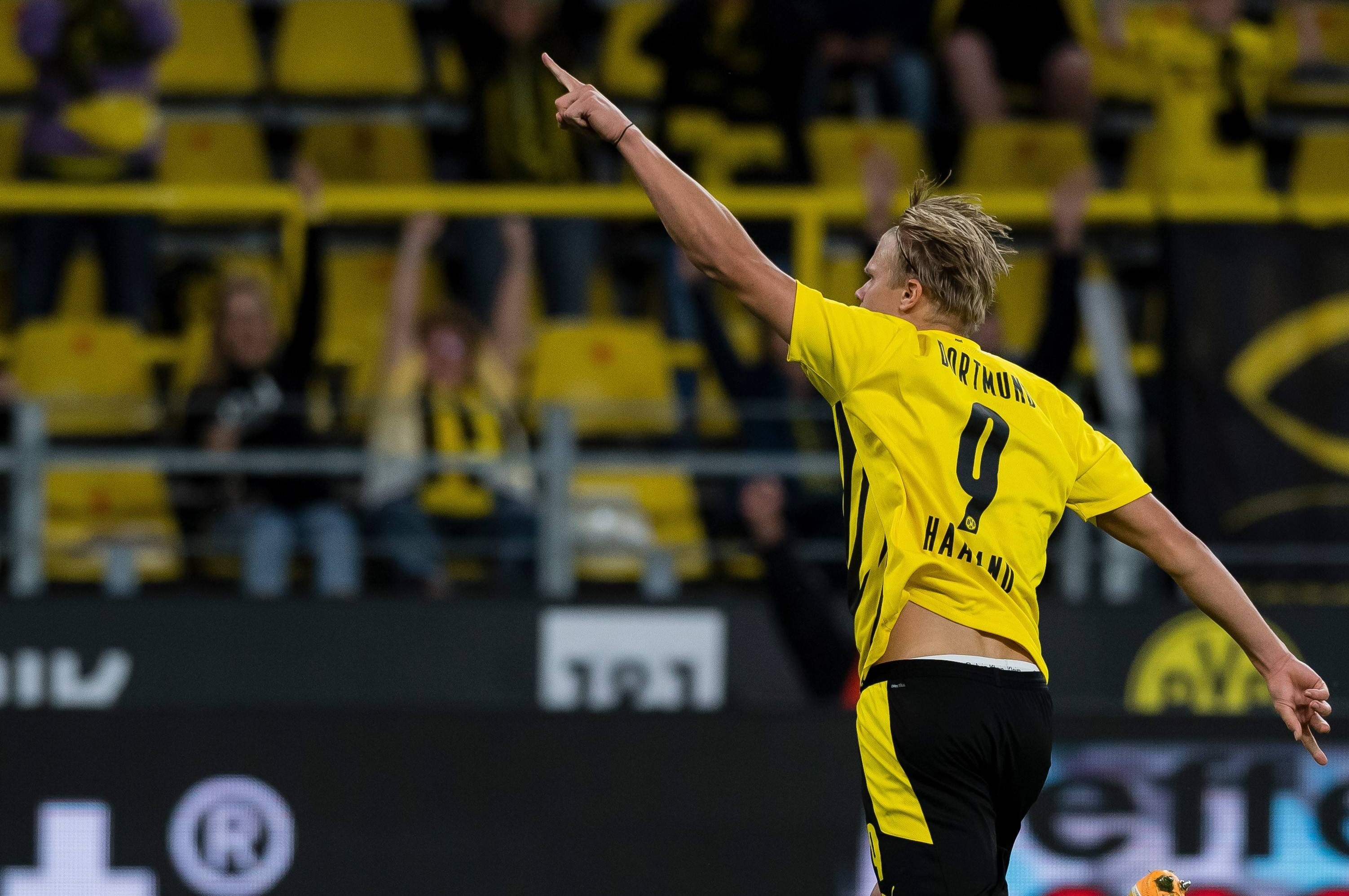 赫内斯：和伯利交流时他随口就能提到半个亿；相信于帕会续约（赫内斯：与伯利交流张口就是五千万；我看好于帕续约）