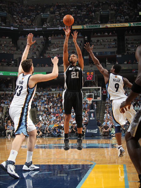 特巴斯：皇马主席对内格雷拉案完全一知半解，装什么正义化身（特巴斯批皇马主席：对内格雷拉案知之甚少，却自诩正义使者）