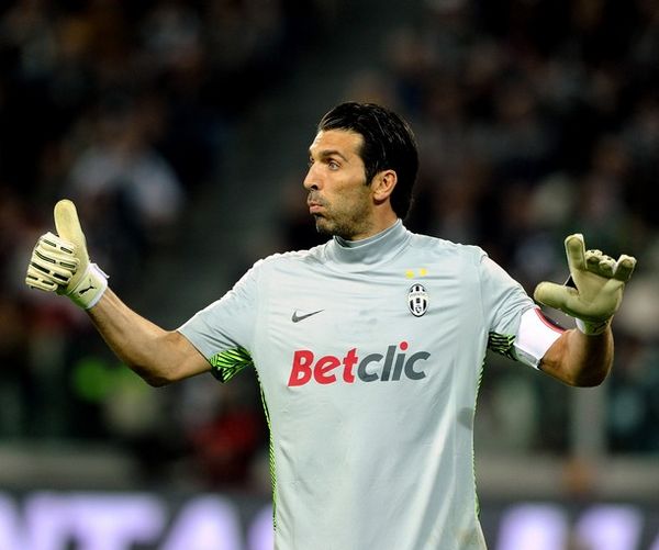 加纳主帅力挺爱将，塞梅尼奥已准备好迈向豪门（加纳主帅力捧塞梅尼奥：已具备加盟豪门的实力）