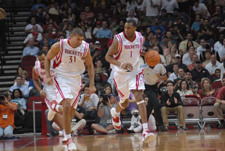 随着多特蒙德2-0，德甲最新积分榜出炉：争冠悬念已经不大了（多特蒙德2-0告捷，德甲积分榜更新：冠军归属已趋明朗）