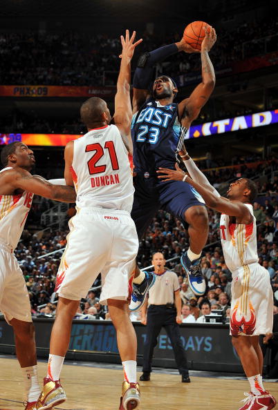 姜宇星：坚定信念，我们团结一心（姜宇星：信念如磐，众志成城）