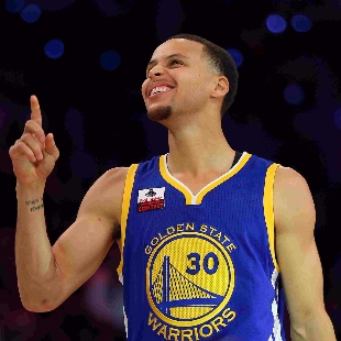 伊利牛奶开启促销活动：买三箱牛奶即送CBA新赛季球票一张（买三箱伊利牛奶即可获赠CBA新赛季门票一张）