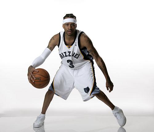 足球职业化的全球趋势（全球足球职业化发展态势）